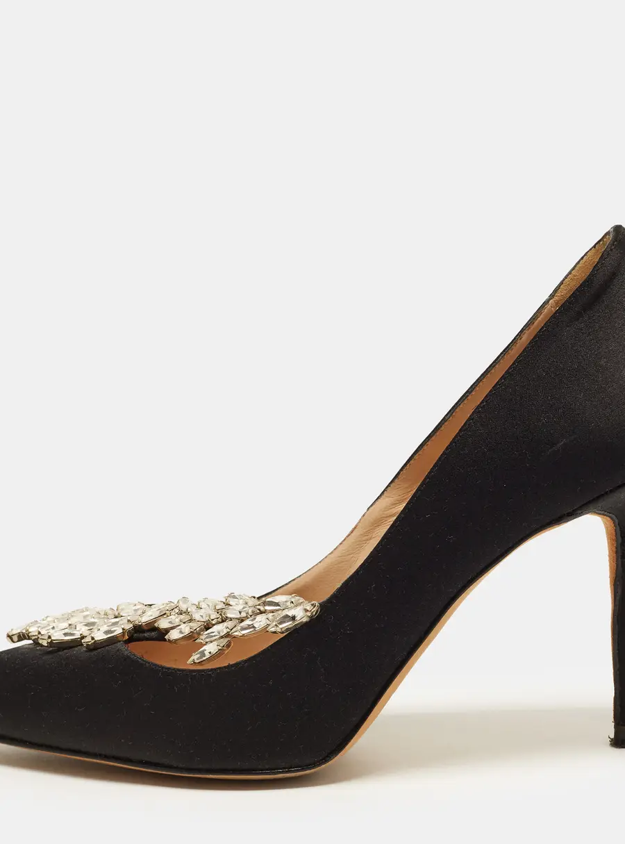 Manolo Blahnik Nadira Size 36 Black Satin Pumps