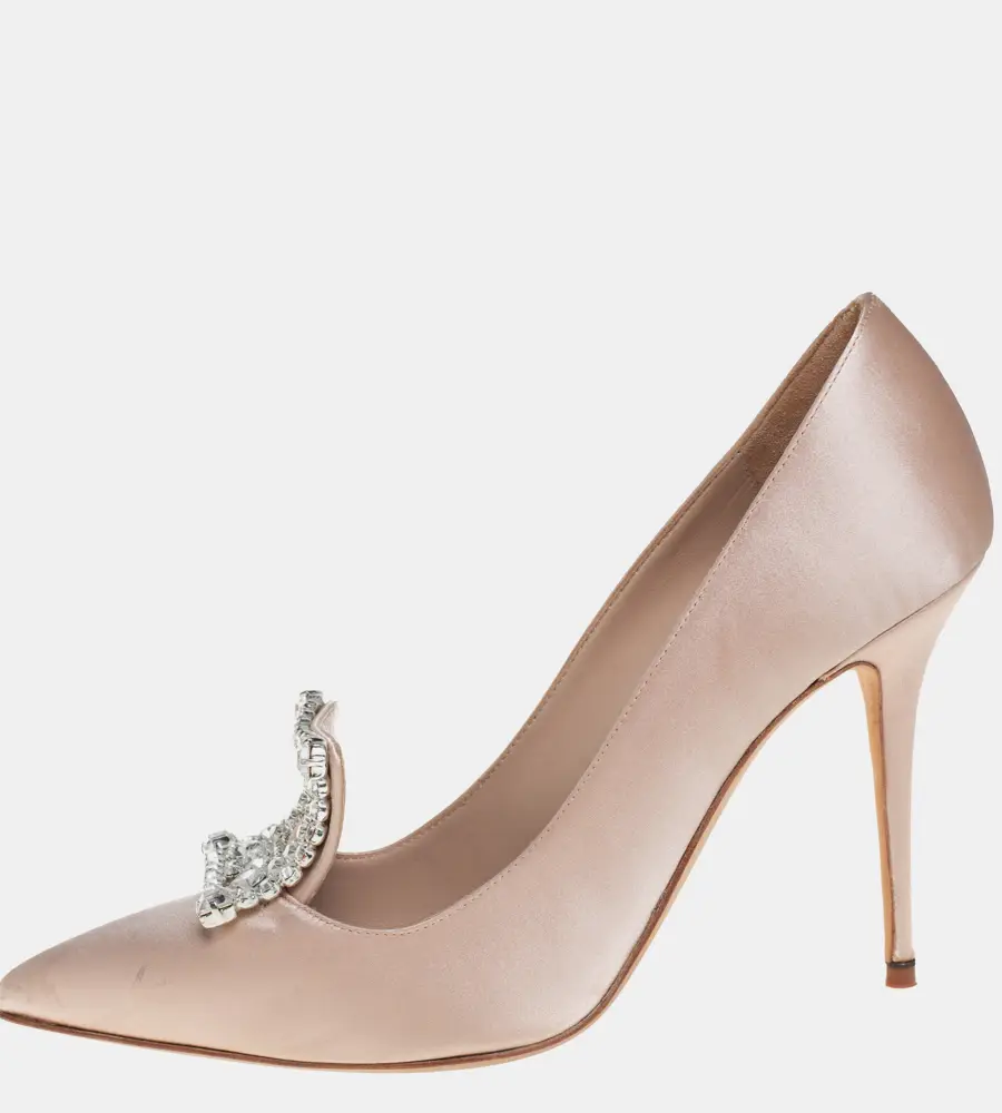 Manolo Blahnik Beige Satin Borlak Pointed Toe Pumps Size 38.5