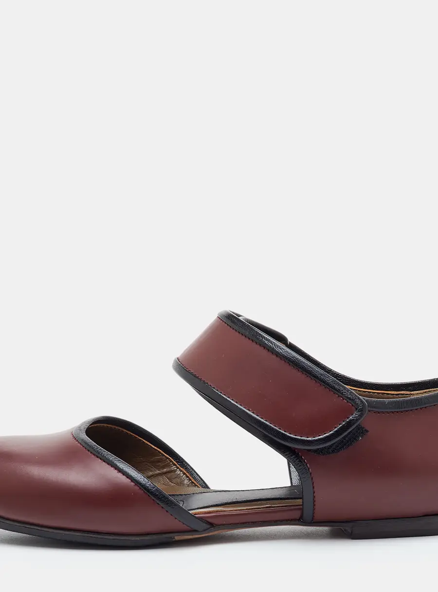 Marni Size 37 Burgundy/Black Leather Cut Out Mary Jane Flats