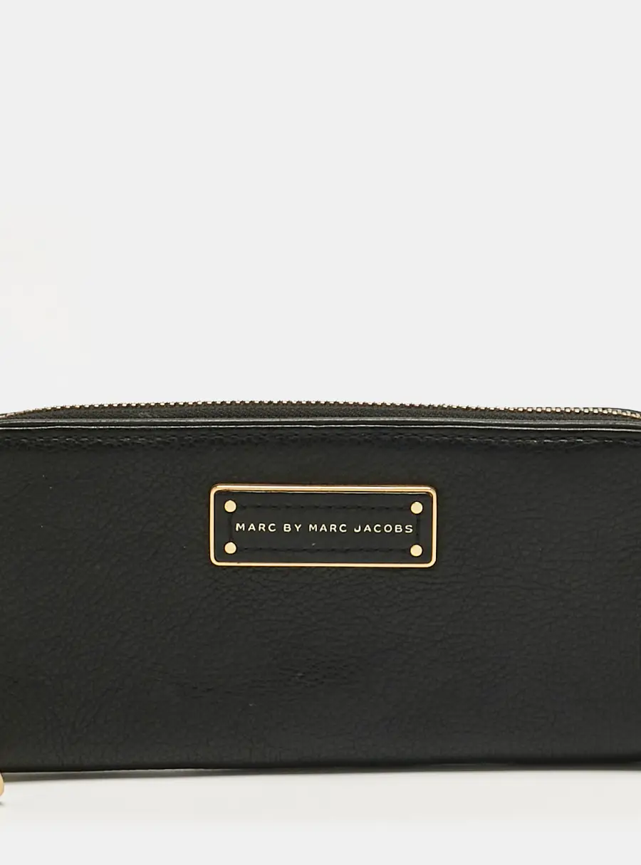 Marc by Marc Jacobs Black Leather Too Hot to Handle Continental Wallet