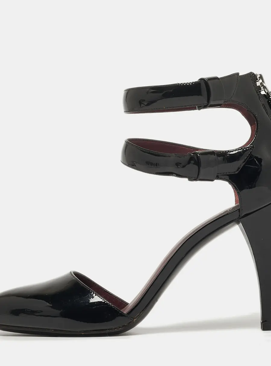 Marc by Marc Jacobs Size 39 Black Leather Ankle Strap  Pumps