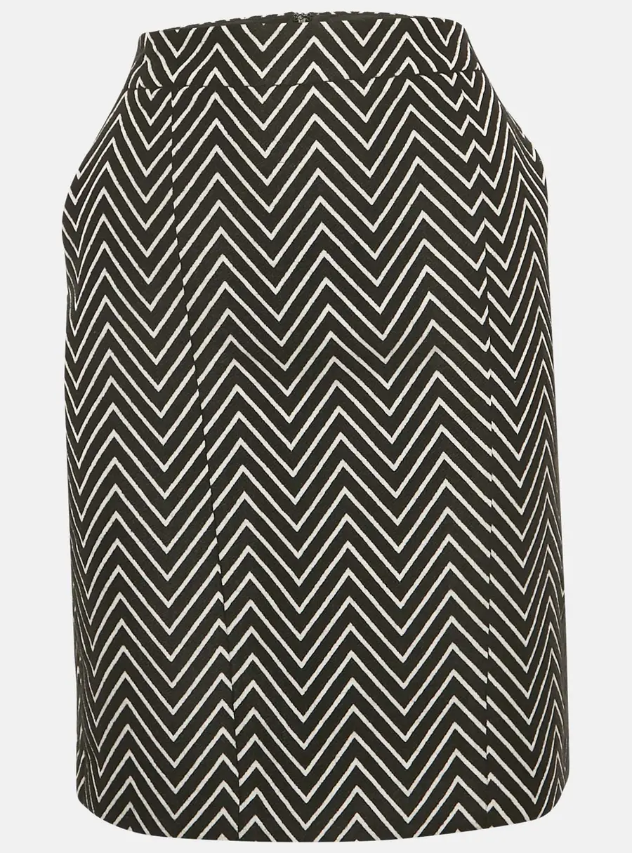 Max & Co. Black/White Chevron Patterned knit Short Skirt M
