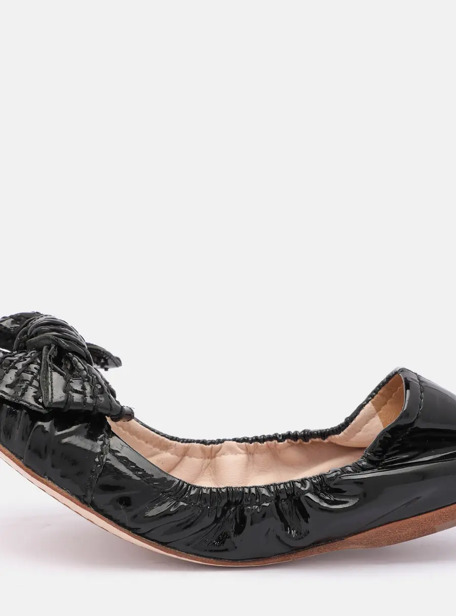 Miu Miu Black Patent Leather Bow Scrunch Ballet Flats Size 35.5