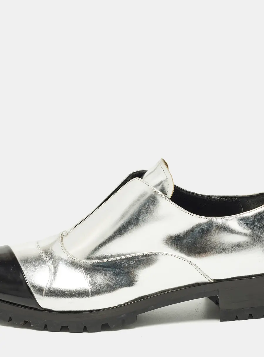 Miu Miu Size 38.5 Silver/Black Leather Slip On Derby