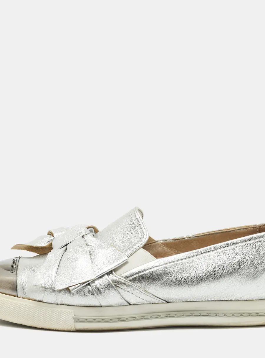 Miu Miu Knot Bow Size 37.5 Silver Leather and Metal Slip On Sneakers