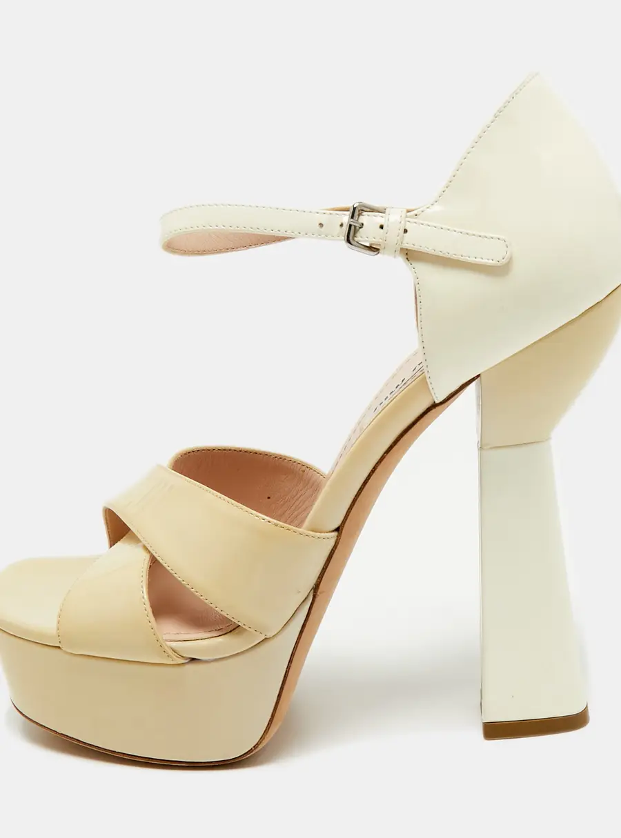 Miu Miu Size 38 Beige/Cream Patent Leather Platform Criss Cross Ankle Strap Sandals