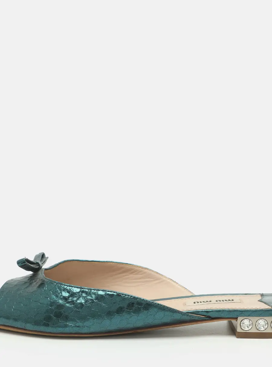 Miu Miu Bow Size 40 Metallic Green Python Embossed Leather Flat Sandals