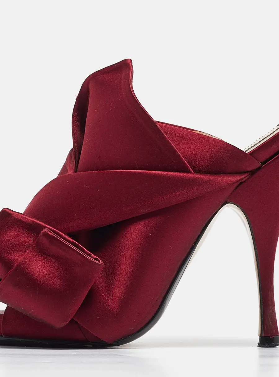 N&ordm;21 Burgundy Satin Knotted Bow Mules Size 35