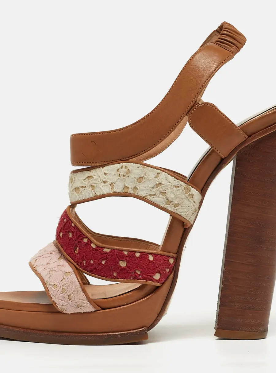 N21 Size 40.5 Beige Patent Leather and Satin Peep Toe Ankle Strap Sandals