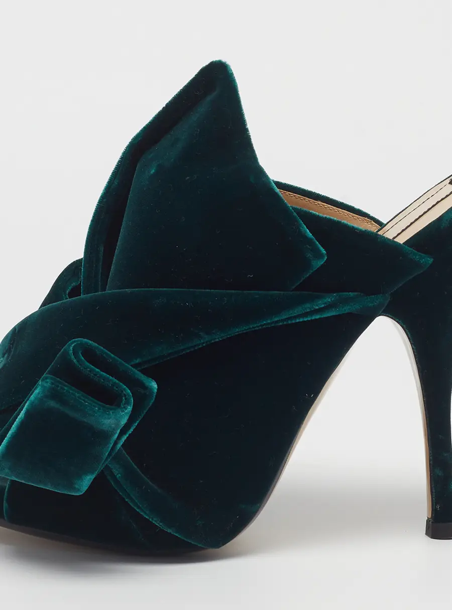 N21 Knot Size 39 Green Velvet Mules