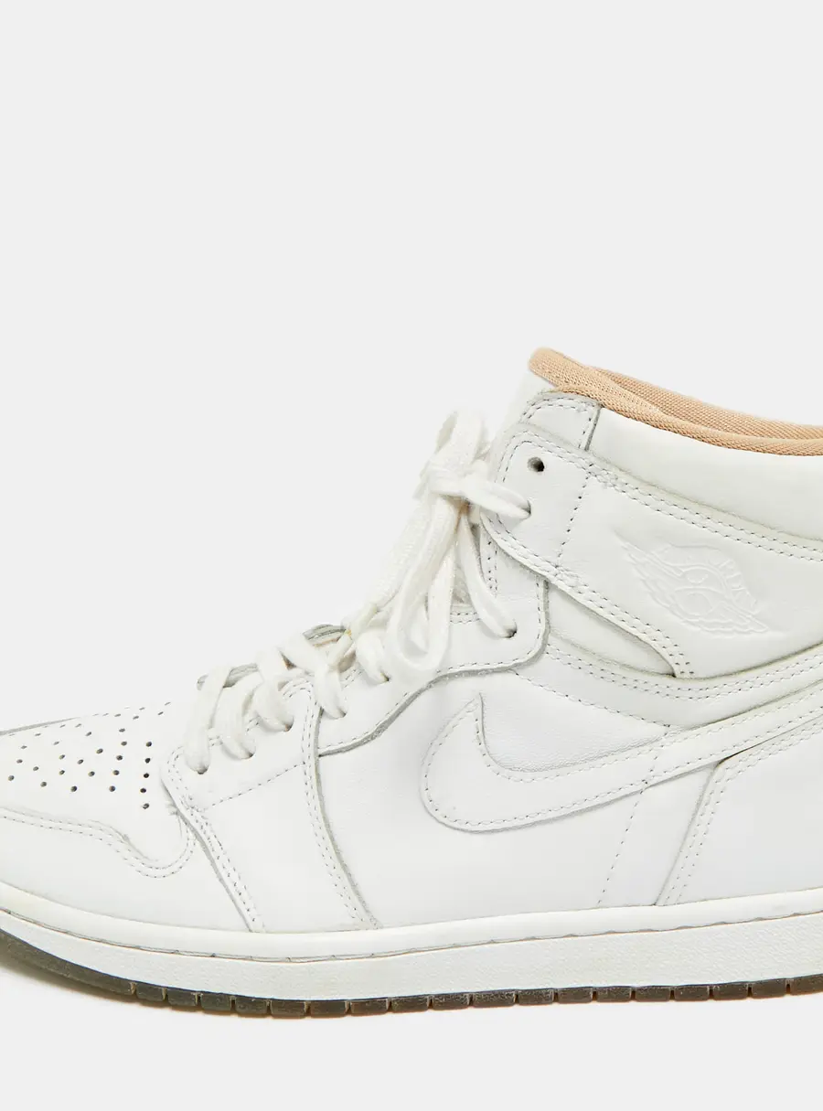 Air Jordans White Leather Air Jordan 1 High Top Sneakers Size 41