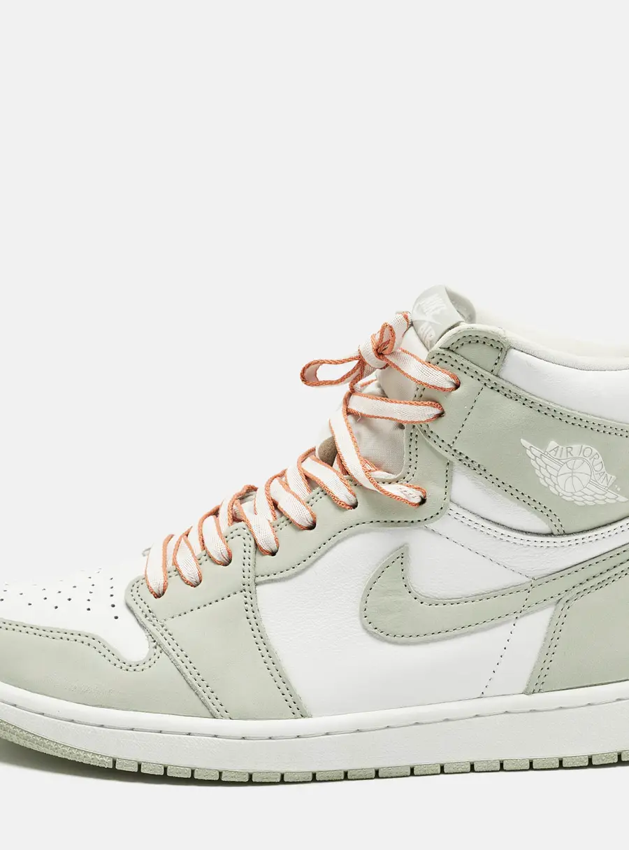 Air Jordans Jordan 1 Retro OG Seafoam Size 44.5 Green/White Nubuck and Leather High Top Sneakers