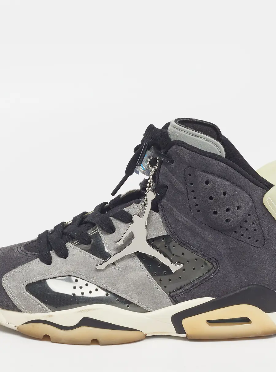 Air Jordans Jordan 6 Retro Tech Chrome Size 37.5 Grey Suede and PVC High Top Sneakers