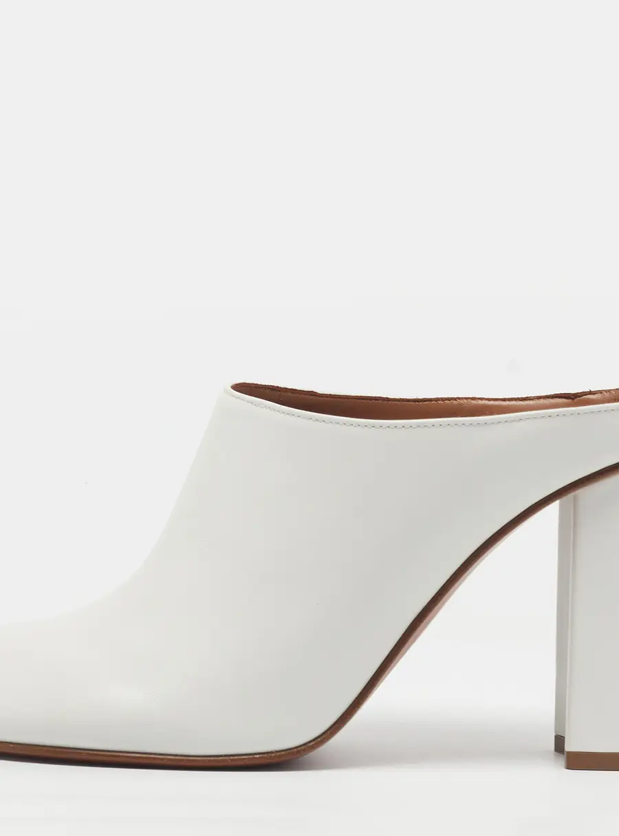 Alaia Size 40 White Leather Block Heel Mules