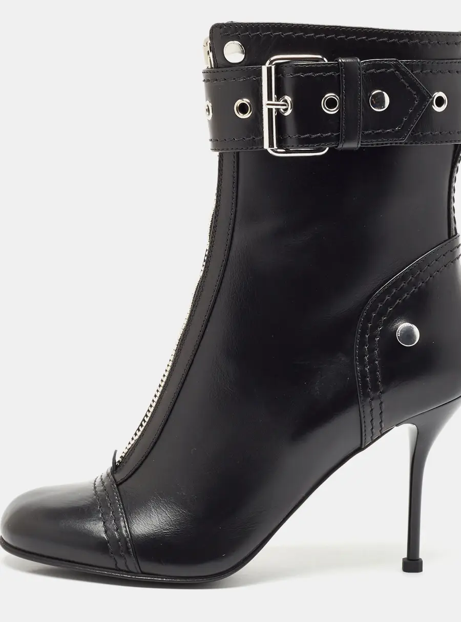 Alexander McQueen Black Leather Studded Biker Ankle Boots Size 40