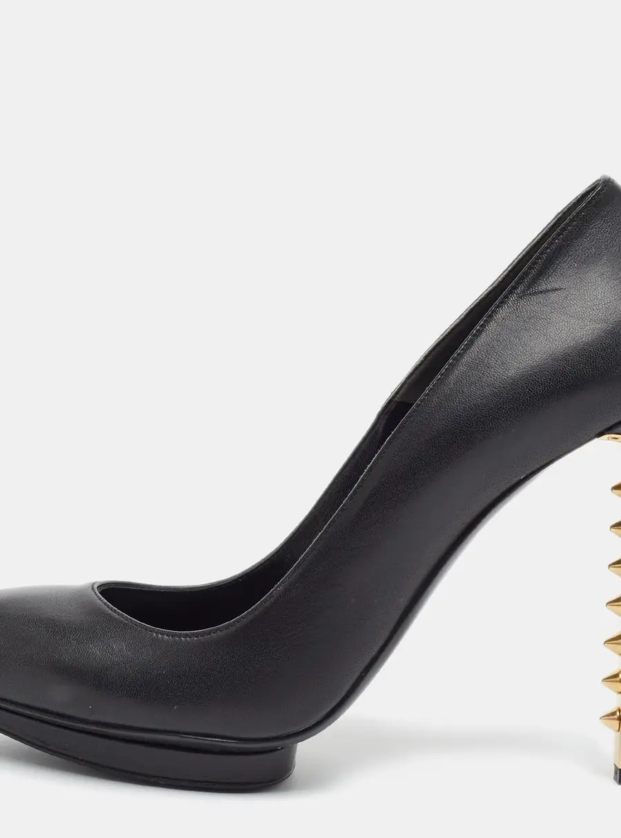 Alexander McQueen Size 40 Black Leather Spikes Heel Pumps