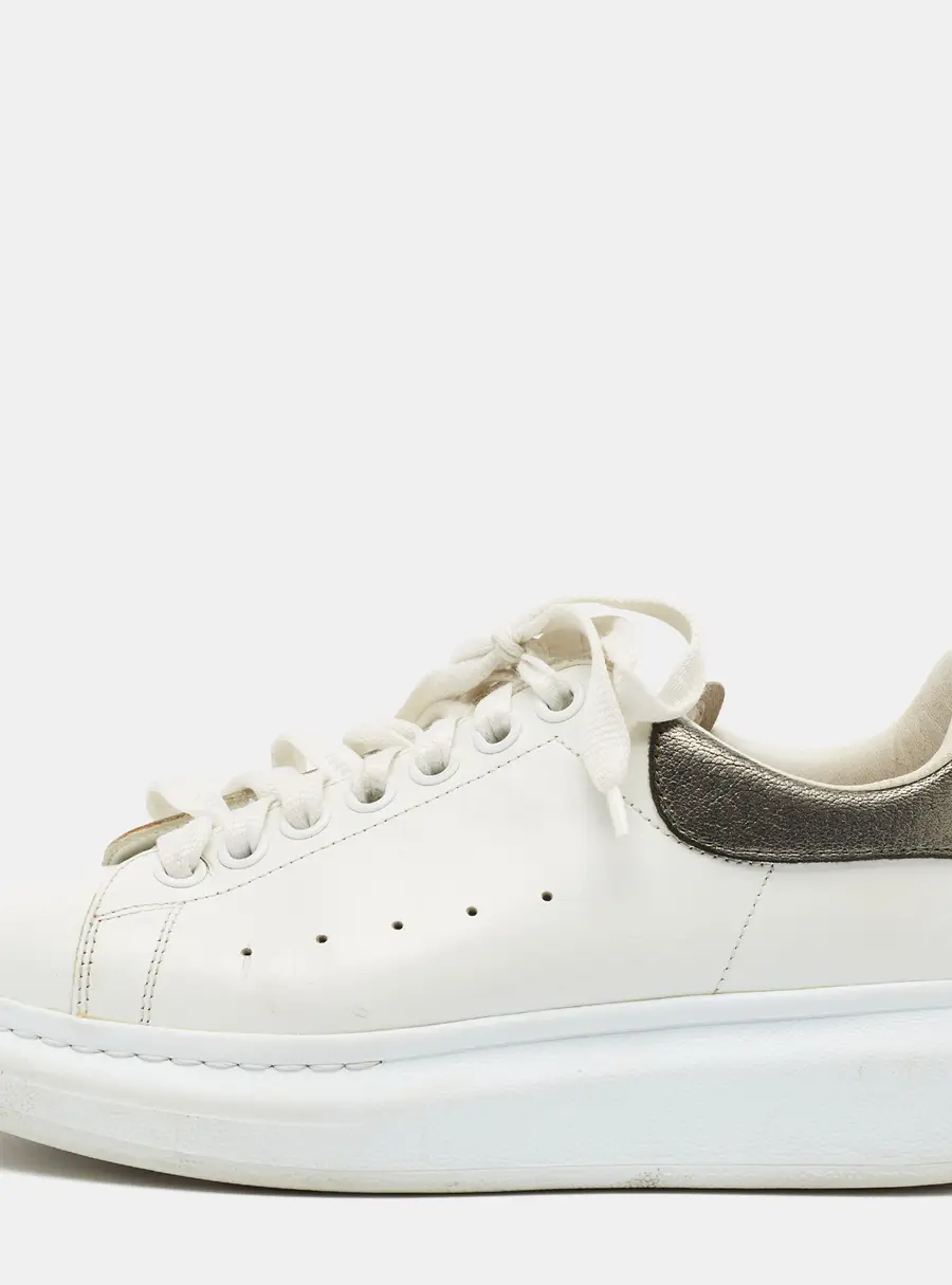 Alexander McQueen Oversized Size 38 White Leather Lace Up Sneakers