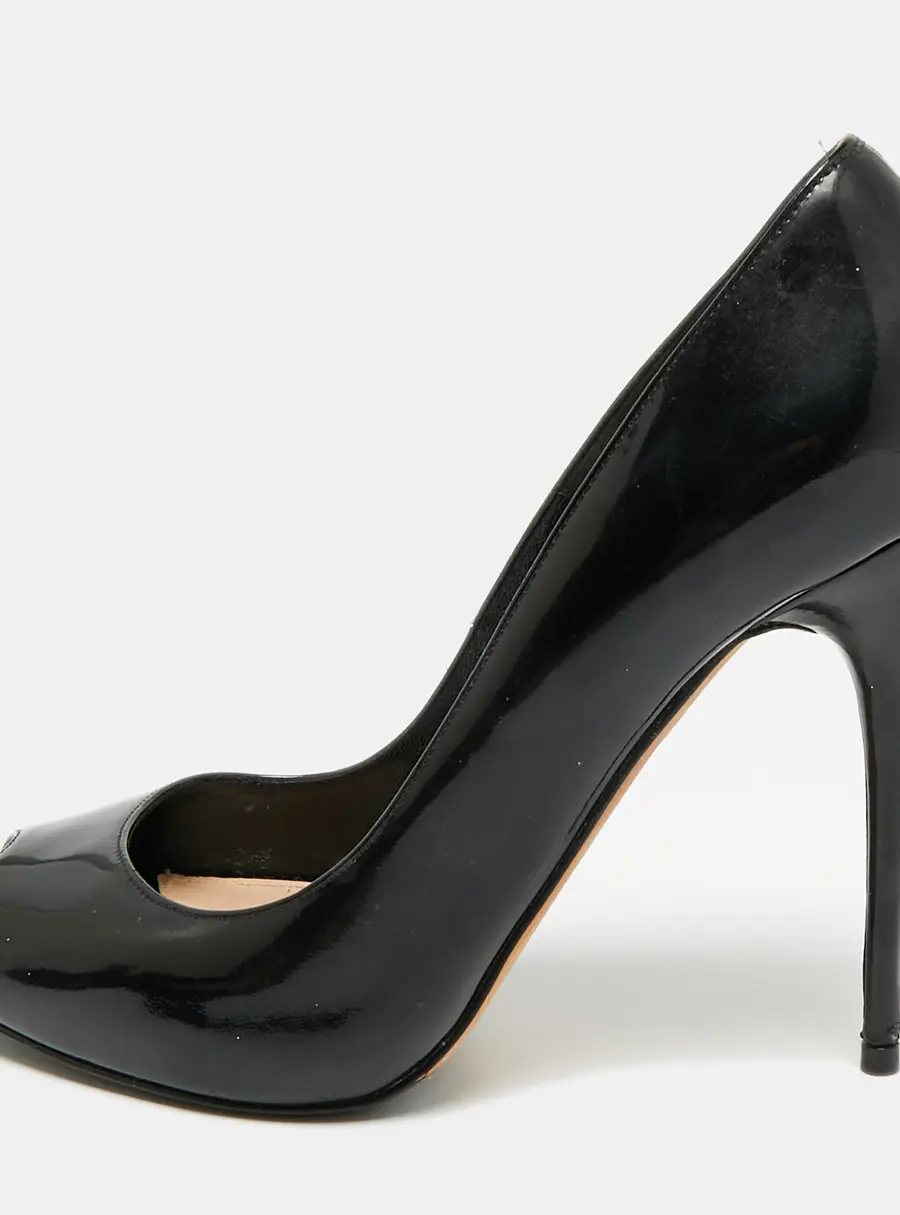 Alexander McQueen Size 36 Black Patent Leather Peep Toe Pumps