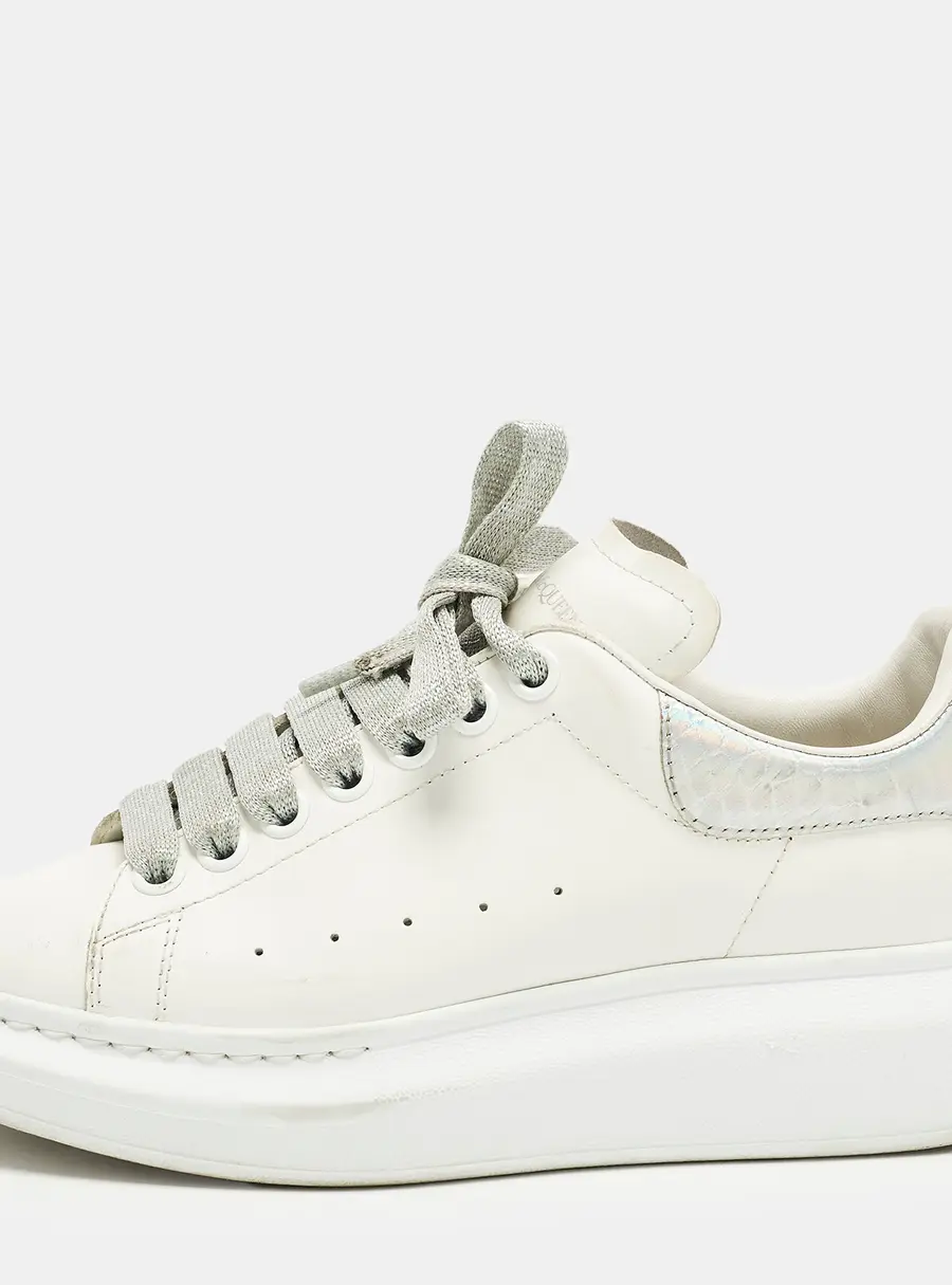 Alexander McQueen Oversized Size 37 White Leather Low Top Sneakers