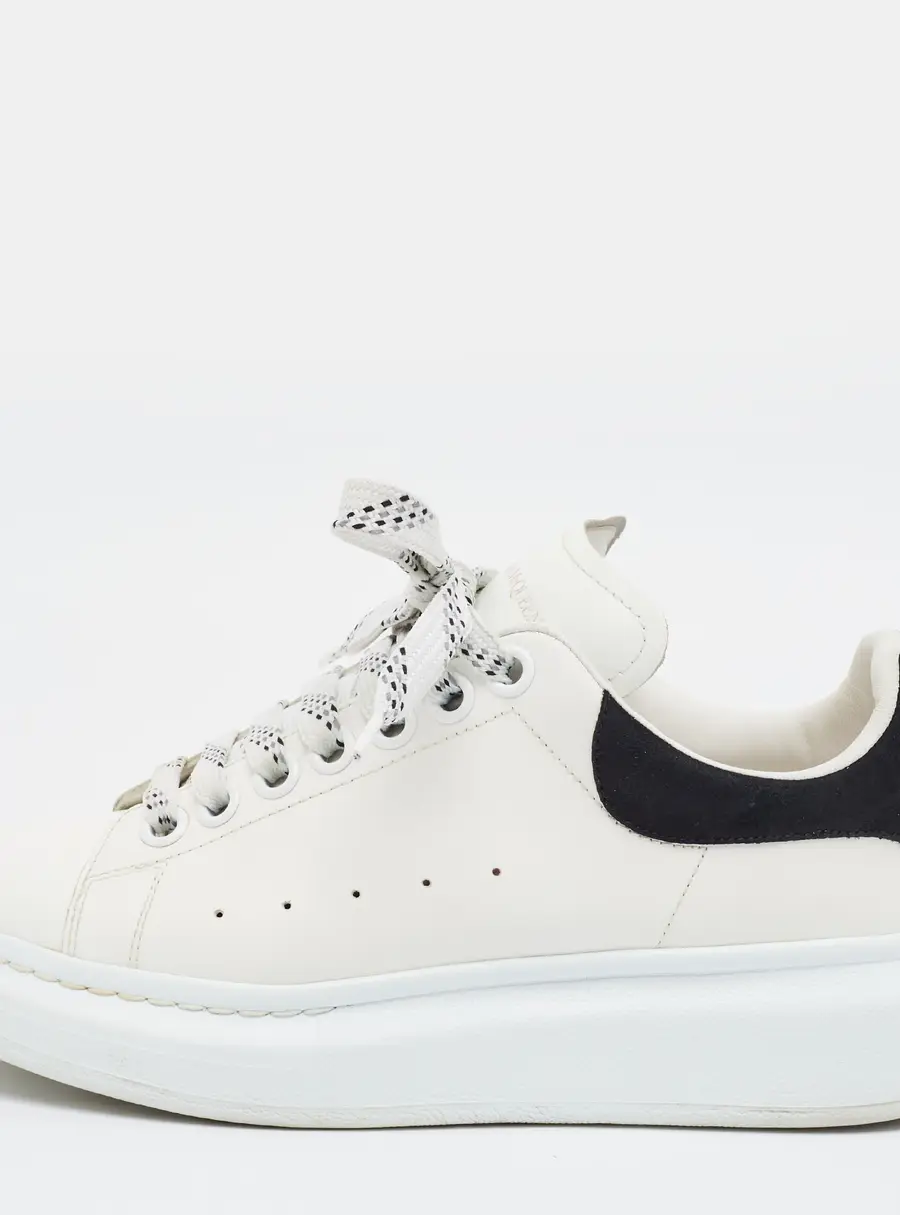 Alexander McQueen Oversized Size 36 White/Black Leather and Suede Low Top Sneakers