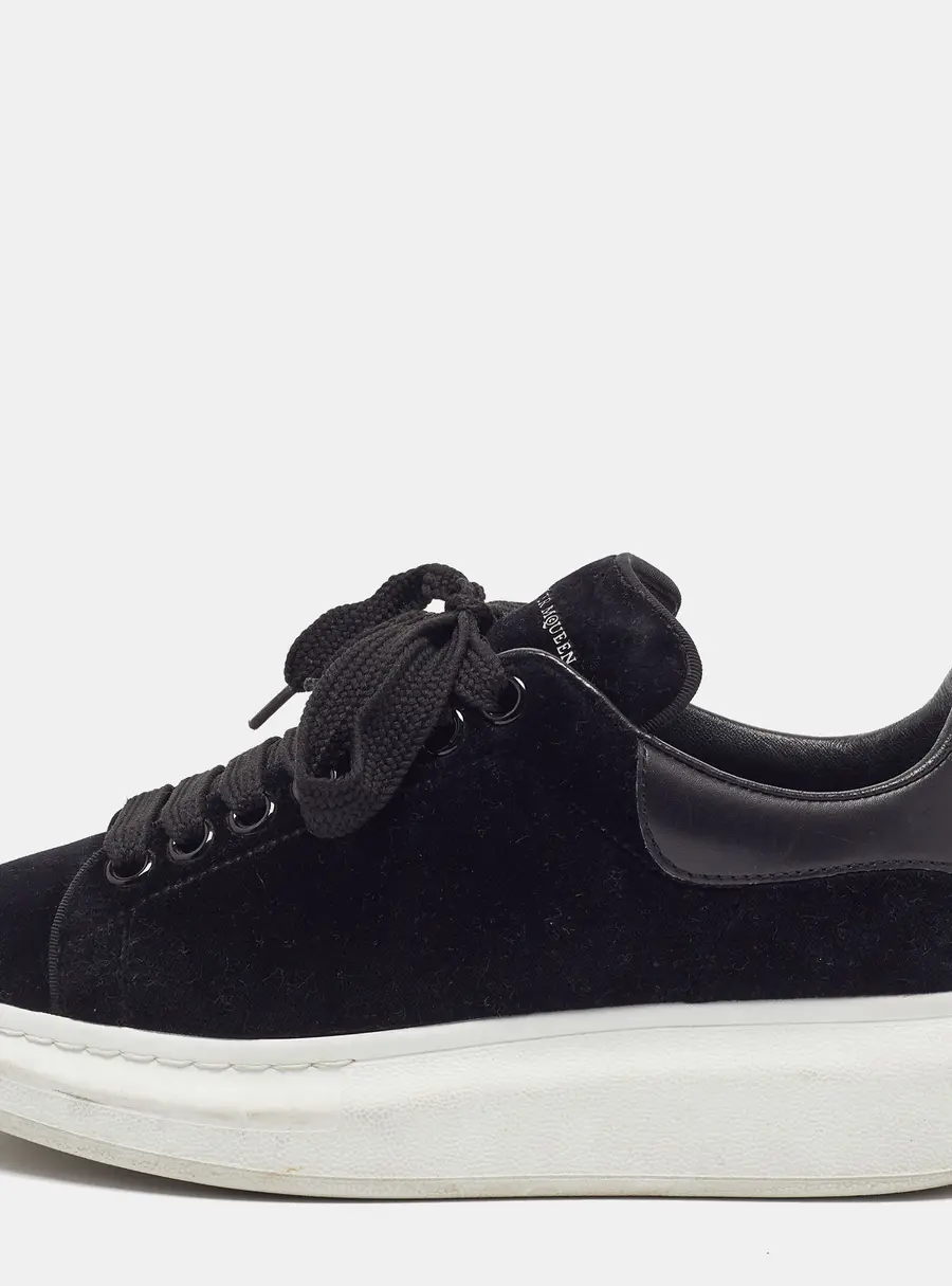 Alexander McQueen Oversized Size 36 Black Leather and Velvet Low Top Sneakers