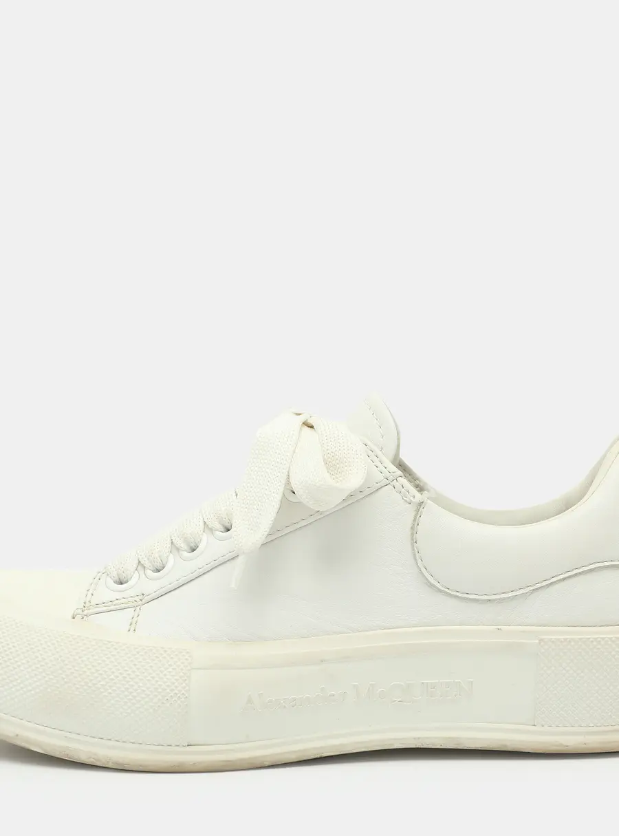 Alexander McQueen Deck Plimsoll Size 39 White Leather Lace Up Sneakers