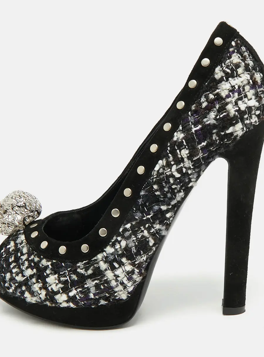 Alexander McQueen Skull Size 38 Black Suede and Tweed Peep Toe Pumps