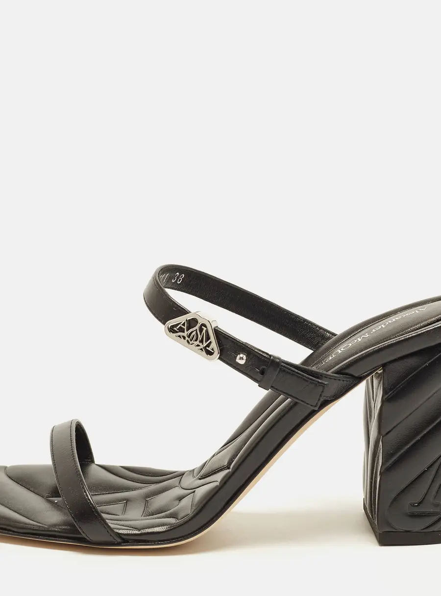 Alexander McQueen Seal Size 38 Black Leather Block Heel Slide Sandals