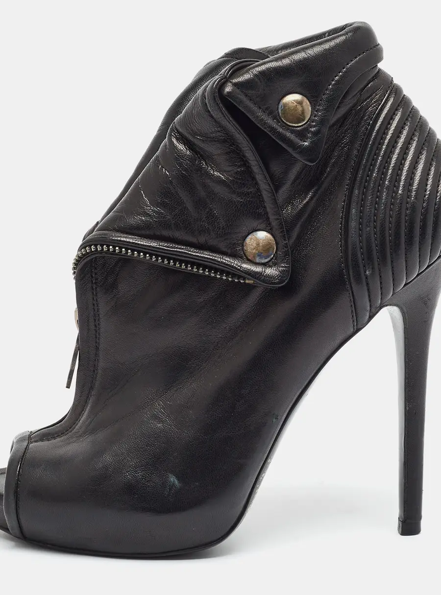 Alexander McQueen Faithful Skull Size 36 Black Leather Ankle Length Boots