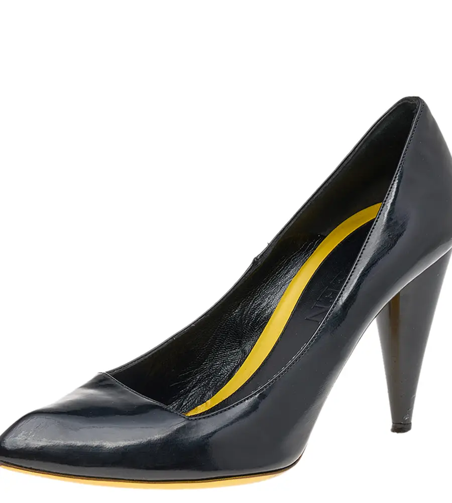 Alexander McQueen Black Patent Leather Pointed Toe Pumps Size 38