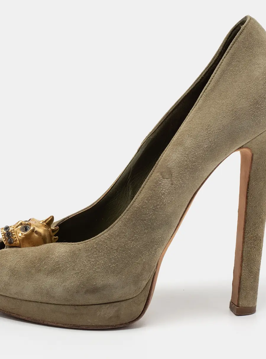Alexander McQueen Green Suede Crystal Embellished Skull Peep Toe Pumps Size 38.5