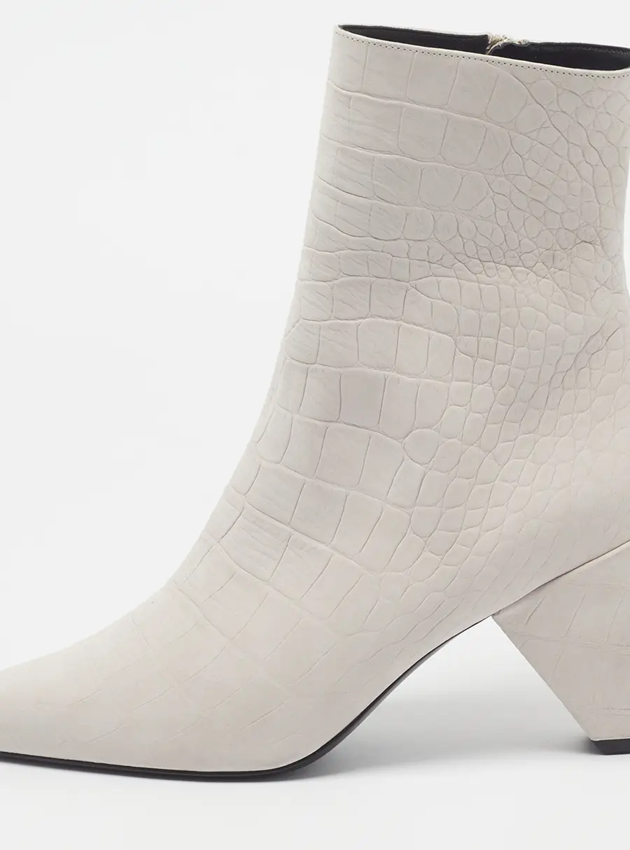 Amiri Size 40 Ivory Croc Embossed Nubuck Leather Ankle Boots