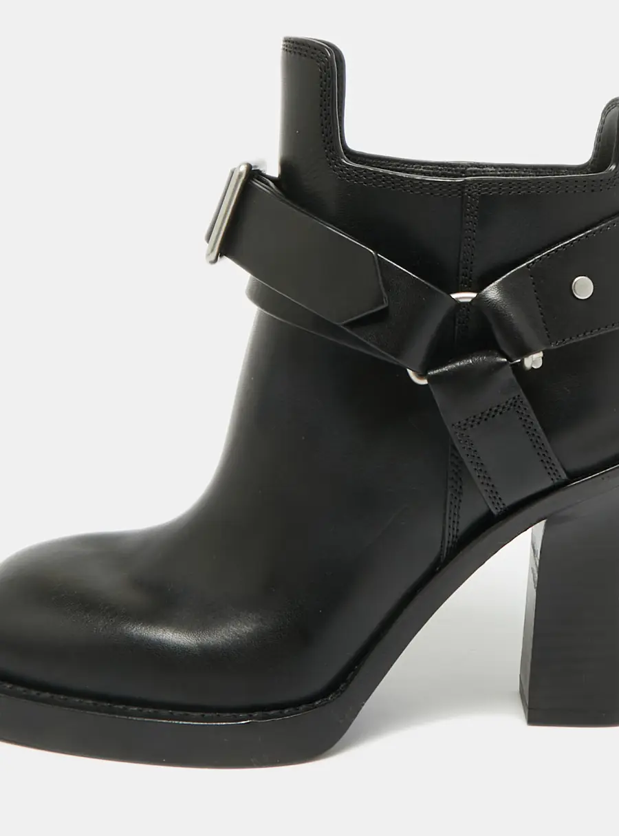 Burberry Stirrup Size 37 Black Leather Ankle Length Boots