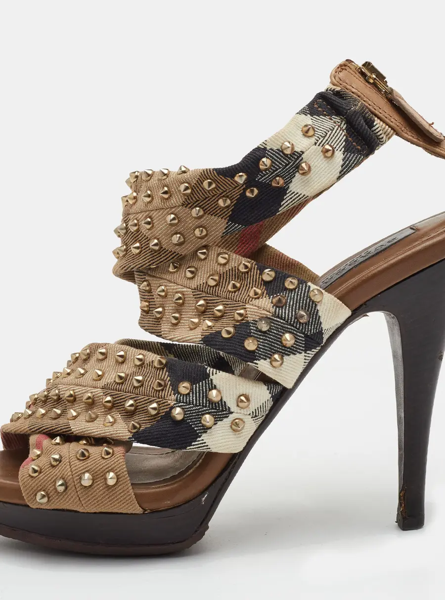 Burberry Size 39 Multicolor Nova Check Canvas Spike Studded Platform Sandals