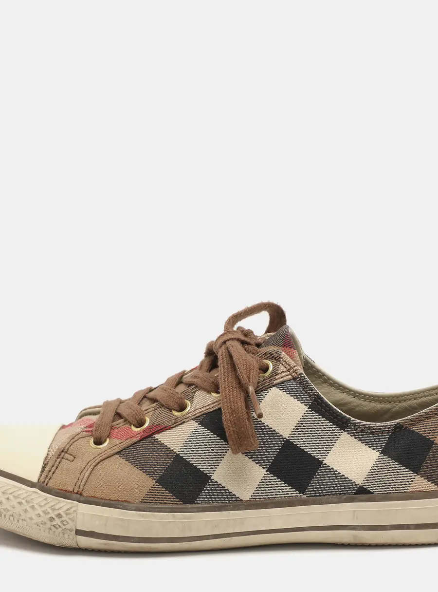 Burberry Size 38 Beige House Checked Canvas and Rubber Low Top Sneakers