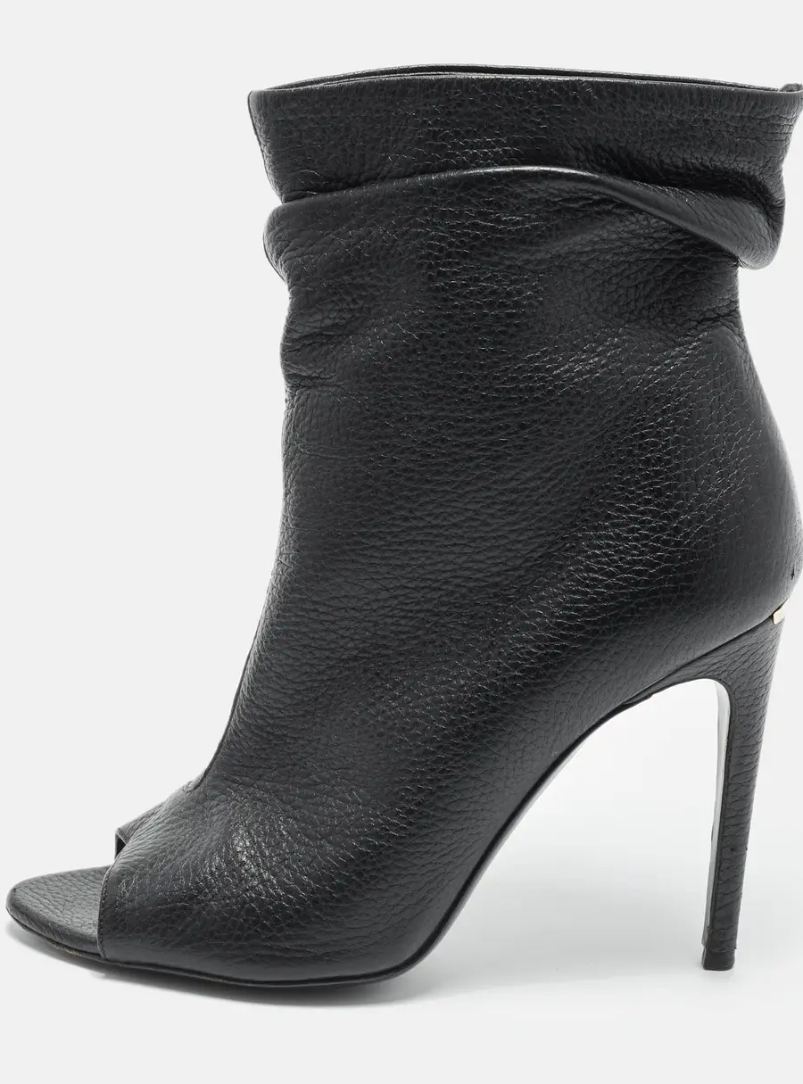 Burberry Burlison Size 37 Black Leather Ankle Length Boots