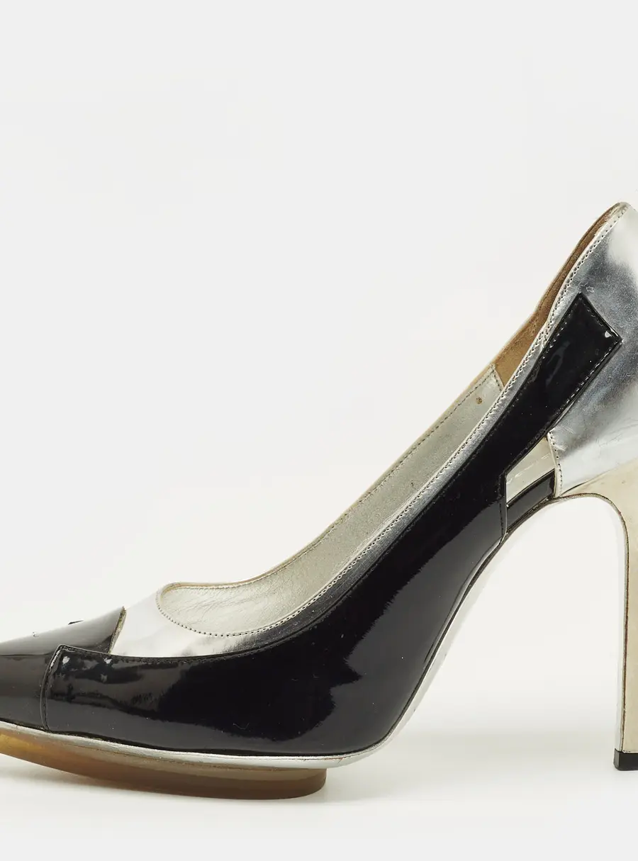 Balenciaga Size 37 Black/Silver Patent and Leather Pointed Toe Pumps