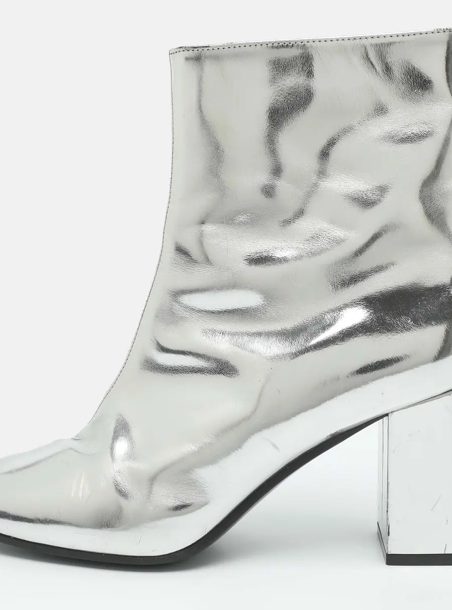 Balenciaga Size 41 Silver Leather Ankle Length Boots
