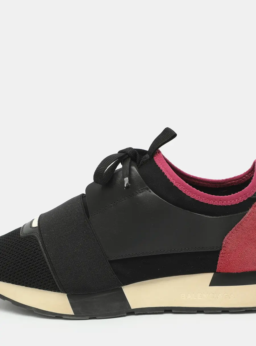 Balenciaga Race Runner Size 39 Black/Pink Leather, Mesh and Suede Lace Up Sneakers