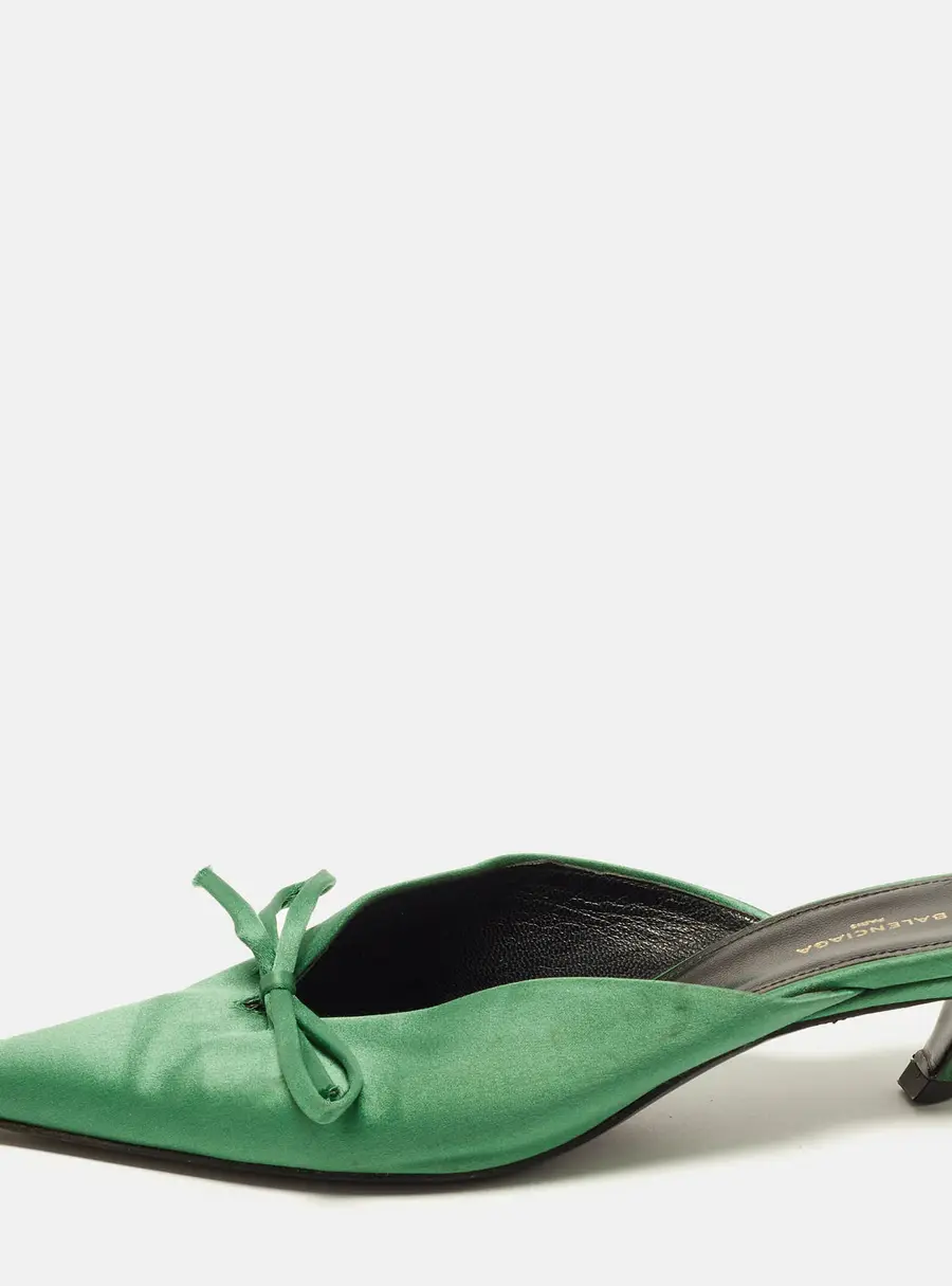 Balenciaga Knife Size 35.5 Green Satin Bow Pointed Toe Mules
