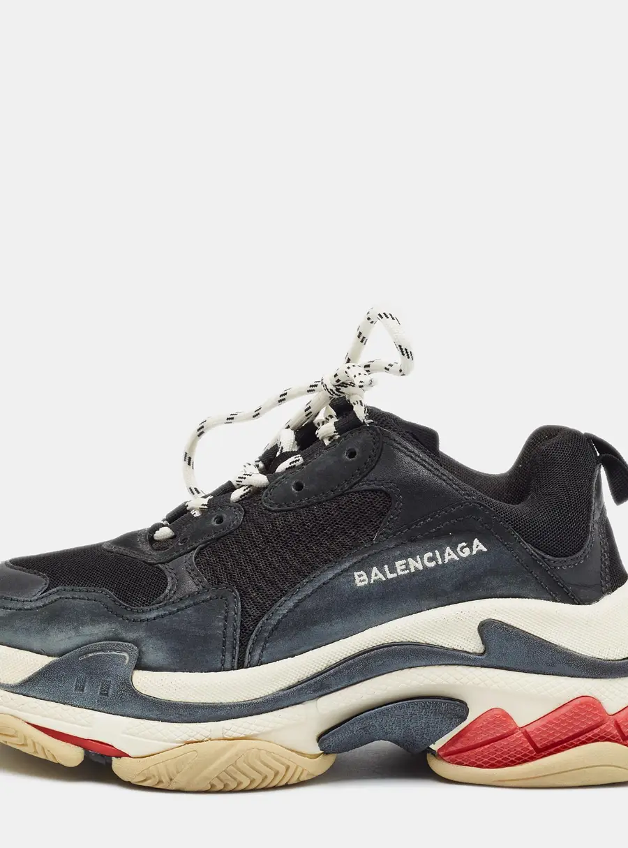 Balenciaga Triple S Size 40 Black Mesh and Nubuck Leather Lace Up Sneakers