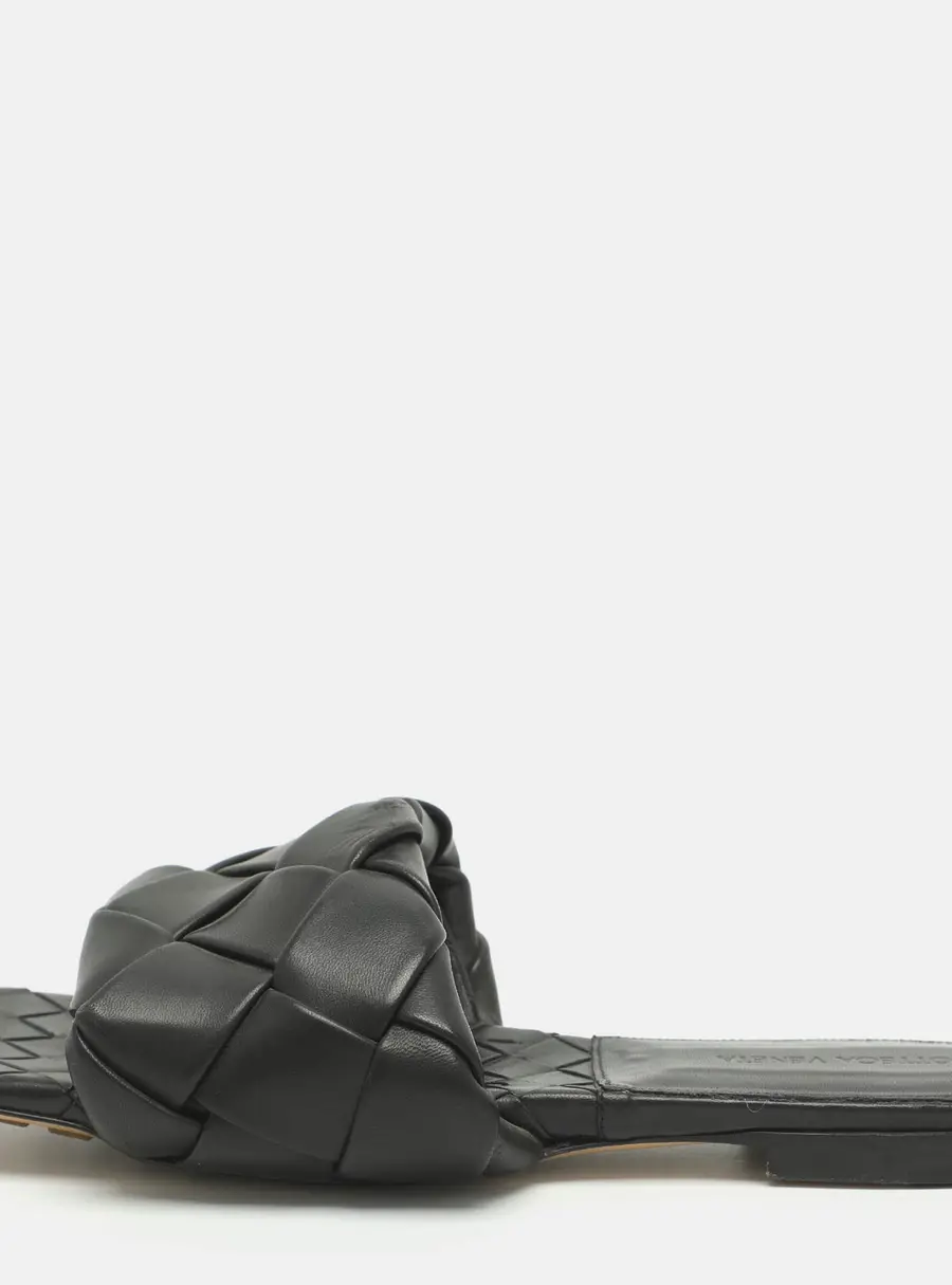 Bottega Veneta Lido Size 40 Black Leather Flat Sandals