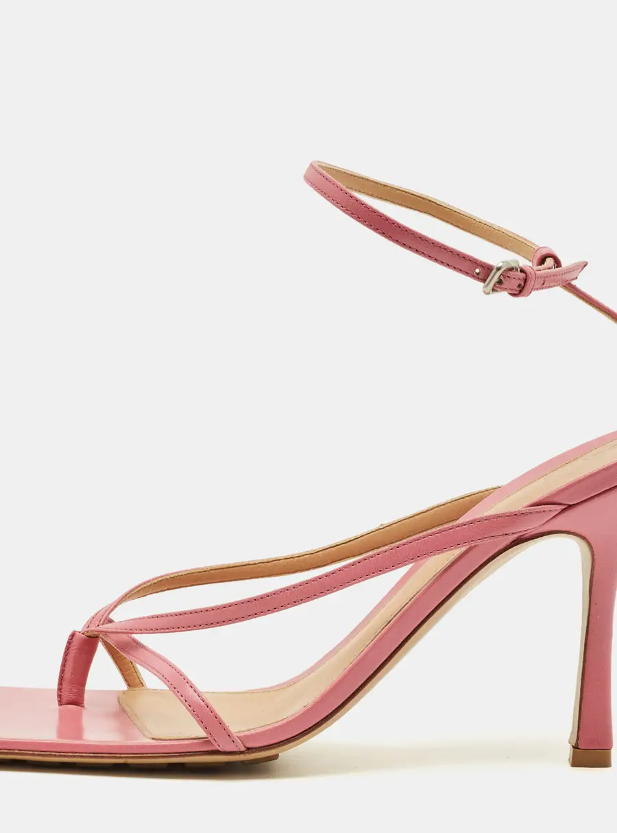 Bottega Veneta Stretch Size 40.5 Pink Leather Ankle Strap Sandals