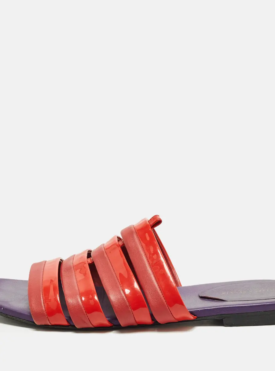Bottega Veneta Size 40 Red Leather and Patent Leather Flat Slides