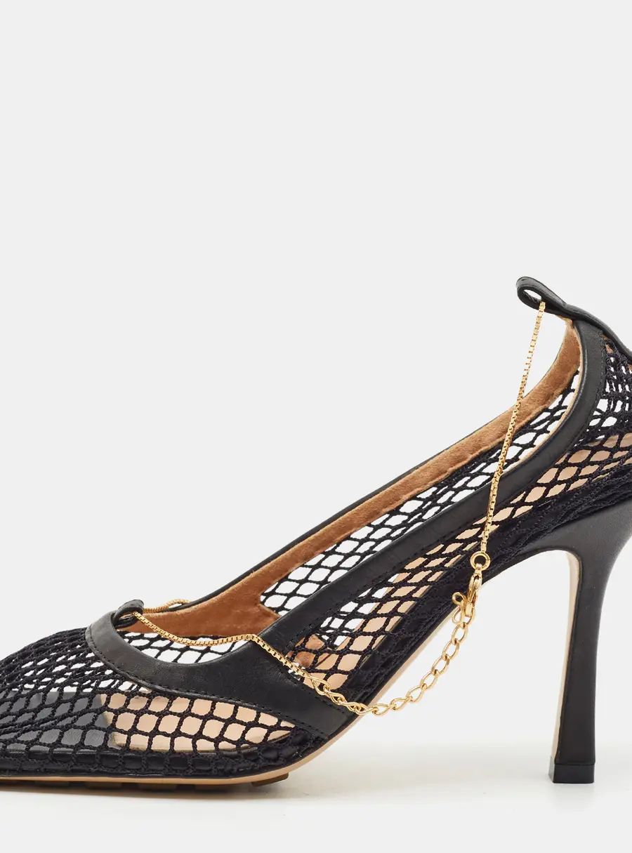 Bottega Veneta Strech Size 38.5 Black Leather and Mesh Pumps
