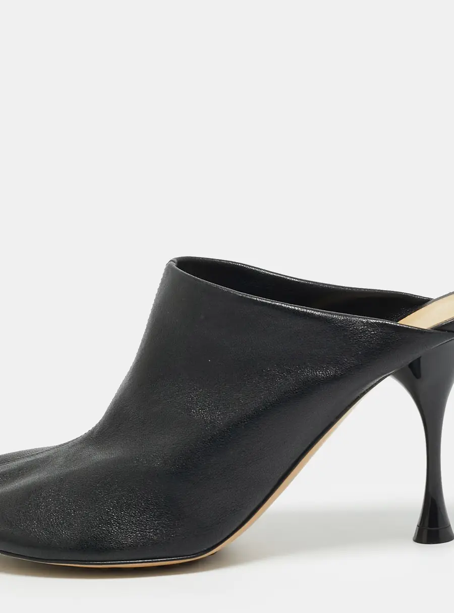 Bottega Veneta Dot Sock Size 40.5 Black Leather Mules