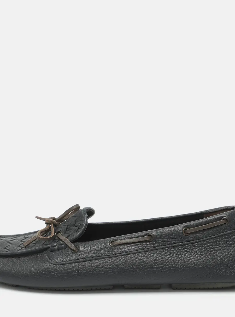 Bottega Veneta Size 40 Navy Blue Intrecciato Leather Loafers