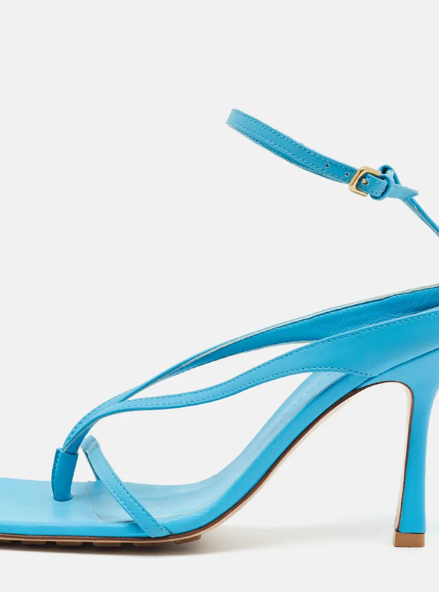 Bottega Veneta Stretch Size 37 Blue Leather Ankle Strap Sandals