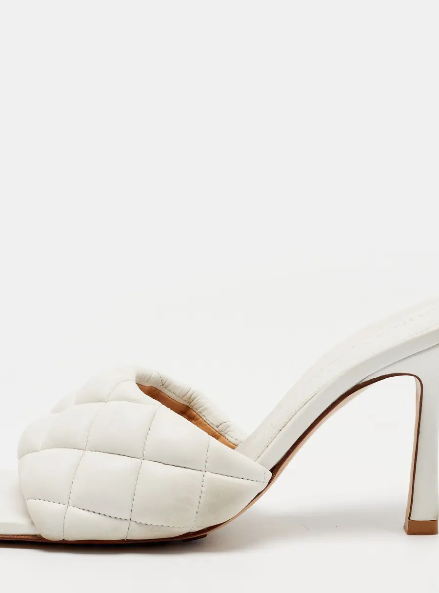 Bottega Veneta Lido Size 36 White Quilted Leather Slide Sandals