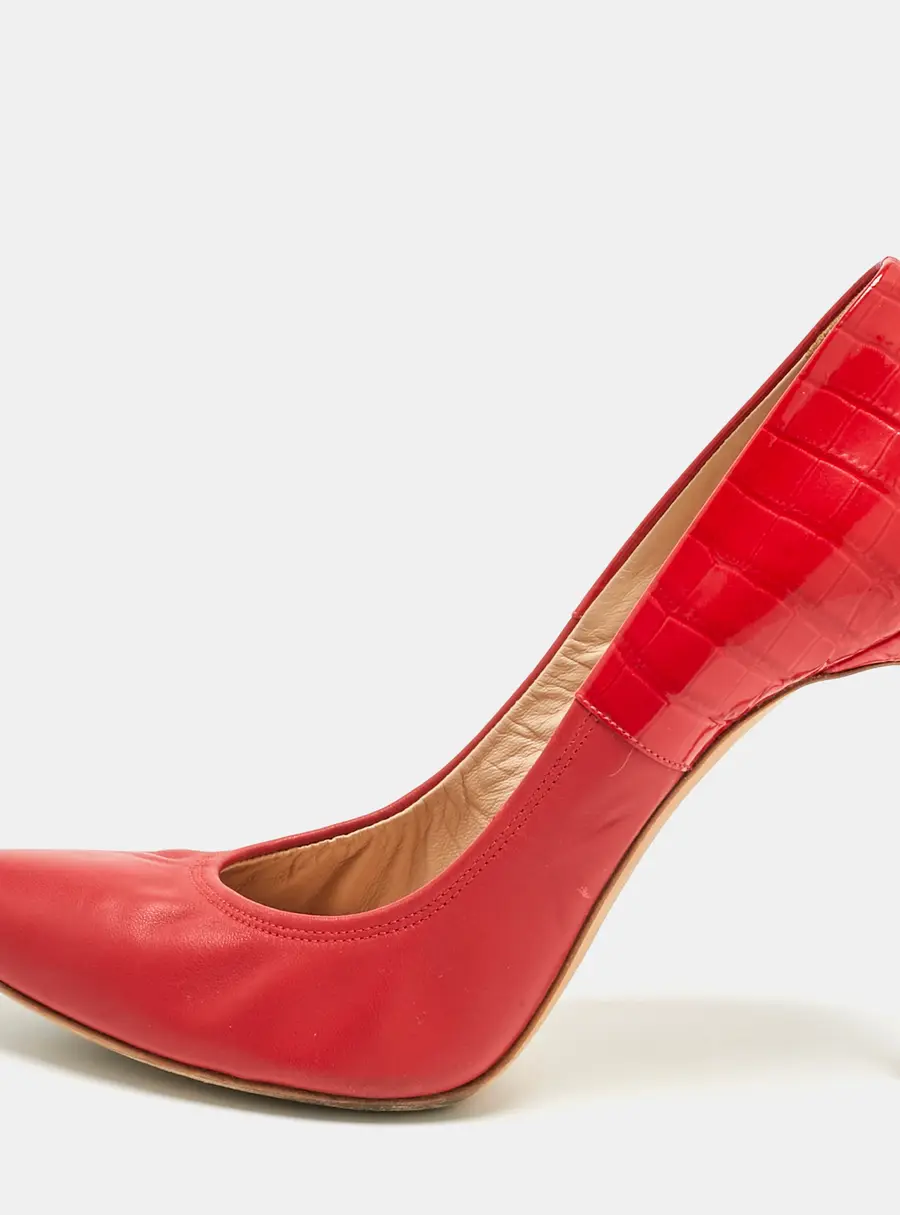 Casadei Red Croc Embossed Patent Leather and Leather Pointed Toe Pumps Size 36.5